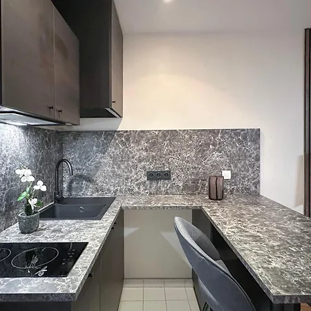 Apartment Peaceful In *