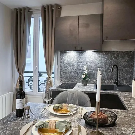 Apartment Peaceful Studio In Paris Paris